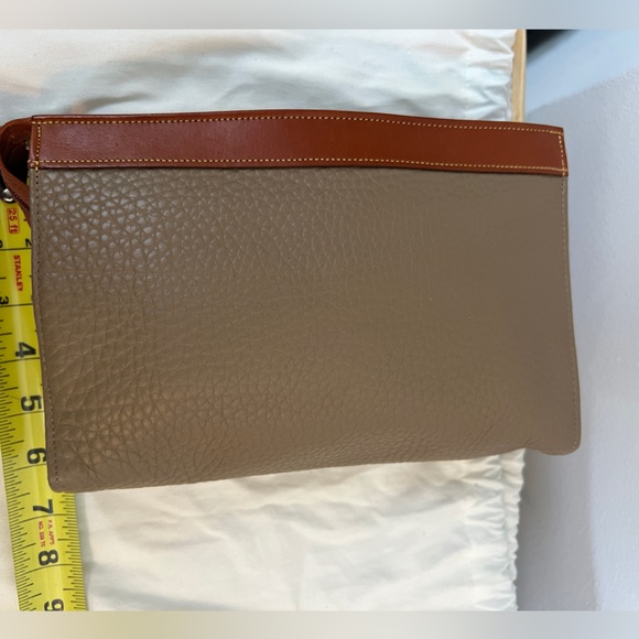 Vintage Dooney and Bourke Large British Brown and Tan Cosmetic Bag AWL - Picture 13 of 14
